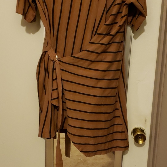 Dress - Picture 3 of 4